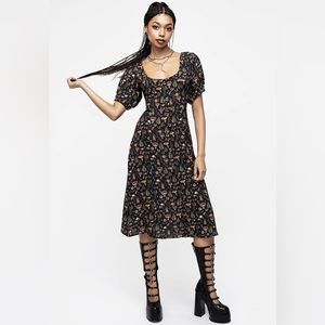 Luthien Midi Dress - Disturbia